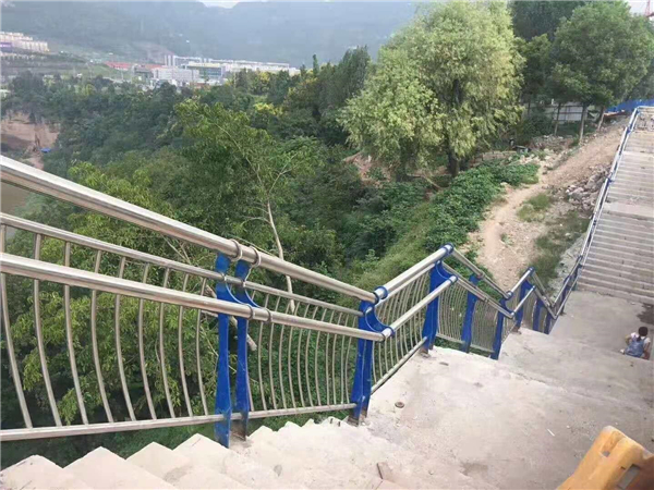 内蒙古不锈钢桥梁栏杆
