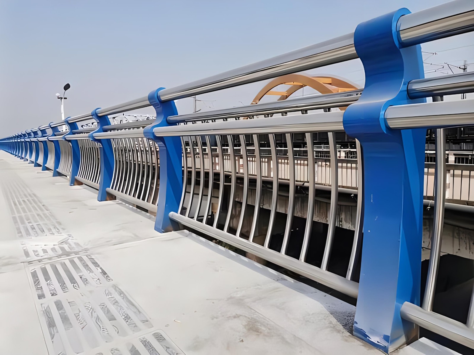 内蒙古不锈钢复合管护栏制造工艺要求及其重要性